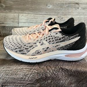 ASICS Women's Gel-Cumulus 22 Running Shoes Size 7